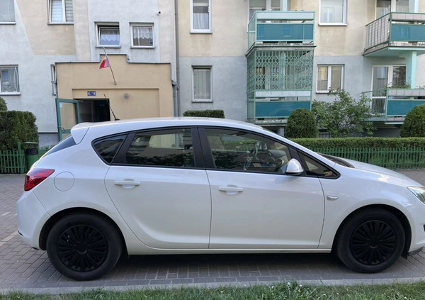 Opel Astra cena 29400 przebieg: 191705, rok produkcji 2015 z Siedlce małe 67
